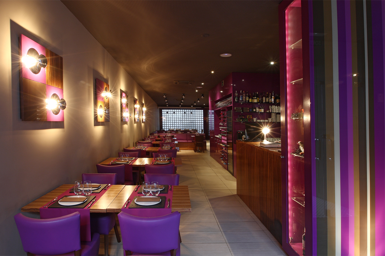 VI COOL restaurant & Lounge Bar
